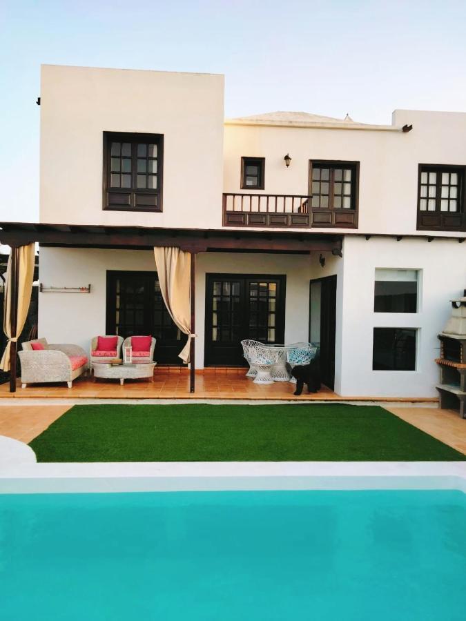 Lovely Villa Kiluka Heated Pool 플라야블랑카 외부 사진